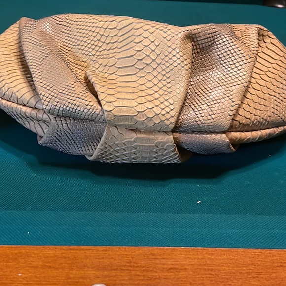 Vera Wang Purse - Picture 6 of 16